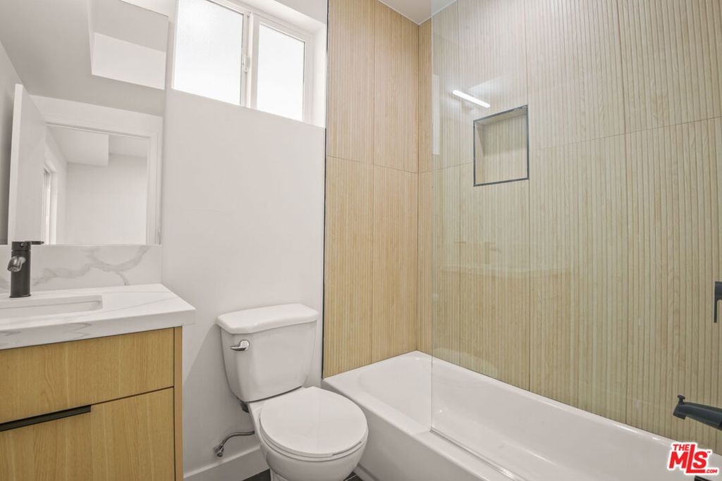Residential Income for sale at 1709 S Burnside Avenue, Los Angeles CA featuring 15 beds and 17 baths