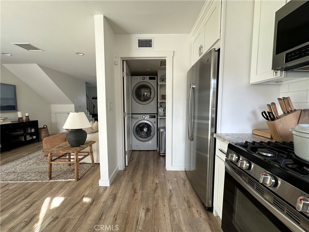 Residential Lease for rent at 12100 Montecito Road, Rossmoor CA featuring 3 beds and 3 baths