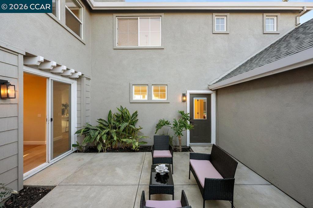 Residential for sale at 1677 Green Springs Ct, Tracy CA featuring 5 beds and 4 baths