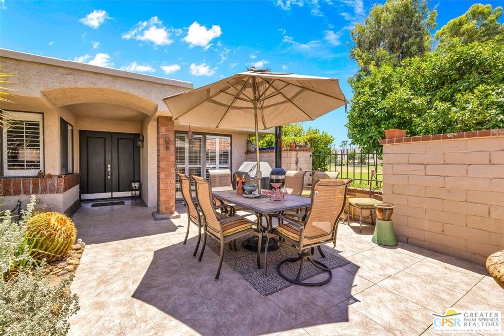 Residential for sale at 7651 Calle Mazamitla, Palm Springs CA featuring 2 beds and 2 baths