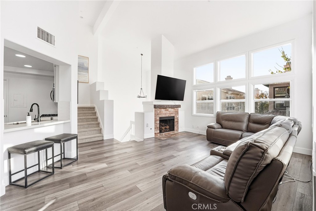 Residential for sale at 4 Paseo Estrellas, Rancho Santa Margarita CA featuring 2 beds and 2 baths