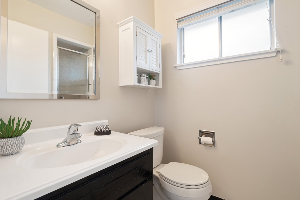 Residential for sale at 1500 Alameda Ave G, Alameda CA featuring 2 beds and 2 baths