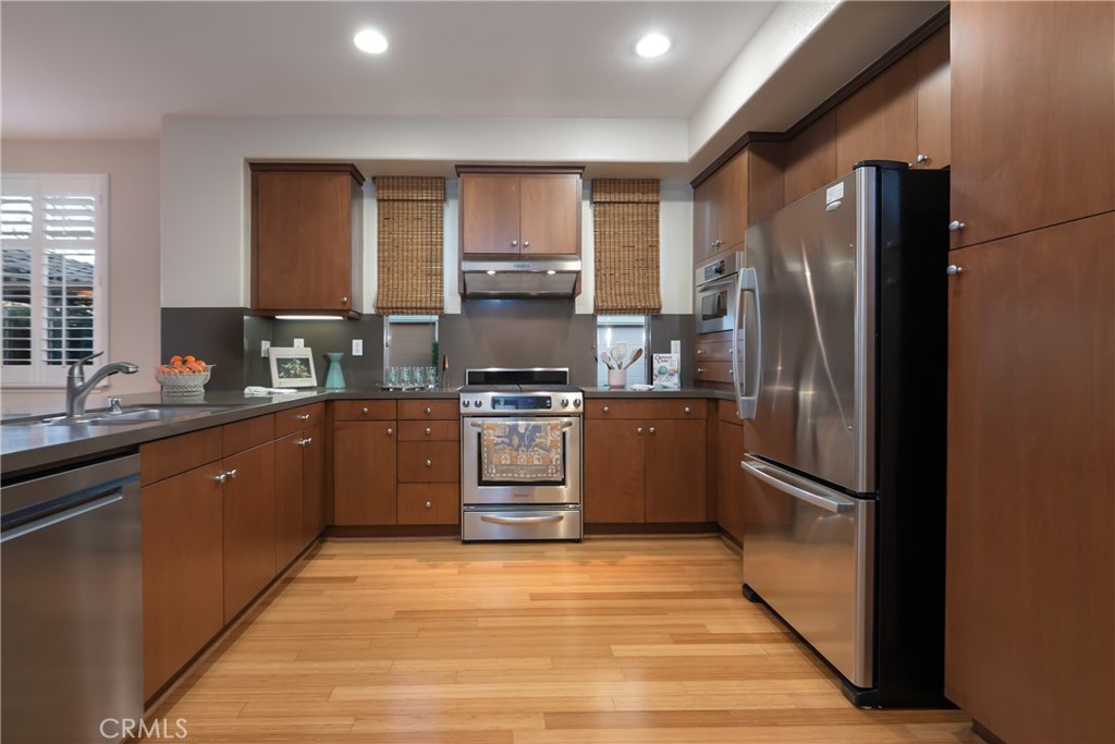 Residential Lease for rent at 600 Asbury, Claremont CA featuring 3 beds and 3 baths