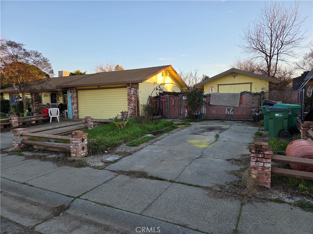 Residential for sale at 2097 North Street, Corning CA featuring 3 beds and 2 baths