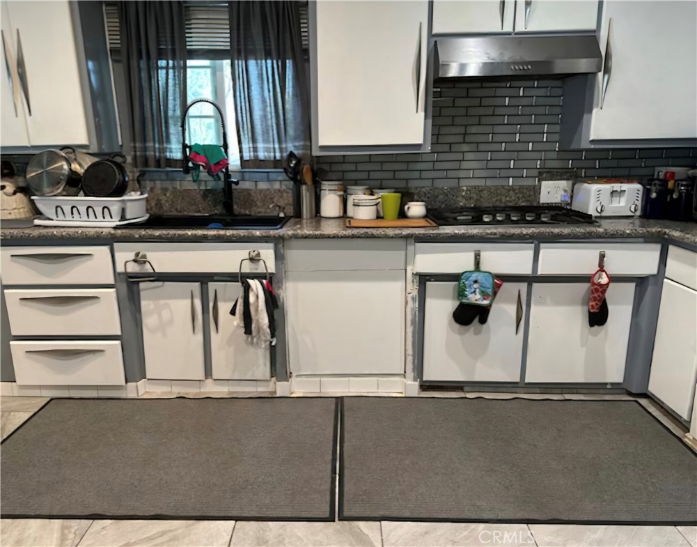 Residential for sale at 2708 College Avenue, Bakersfield CA featuring 3 beds and 2 baths