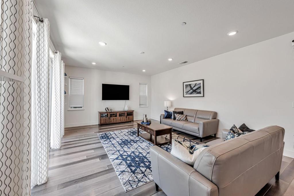 Residential for sale at 232 Via Encanto, San Ramon CA featuring 4 beds and 3 baths