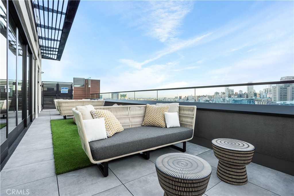 Residential for sale at 118 Astronaut Ellison S Onizuka Street 311, Los Angeles CA featuring 1 bed and 1 bath