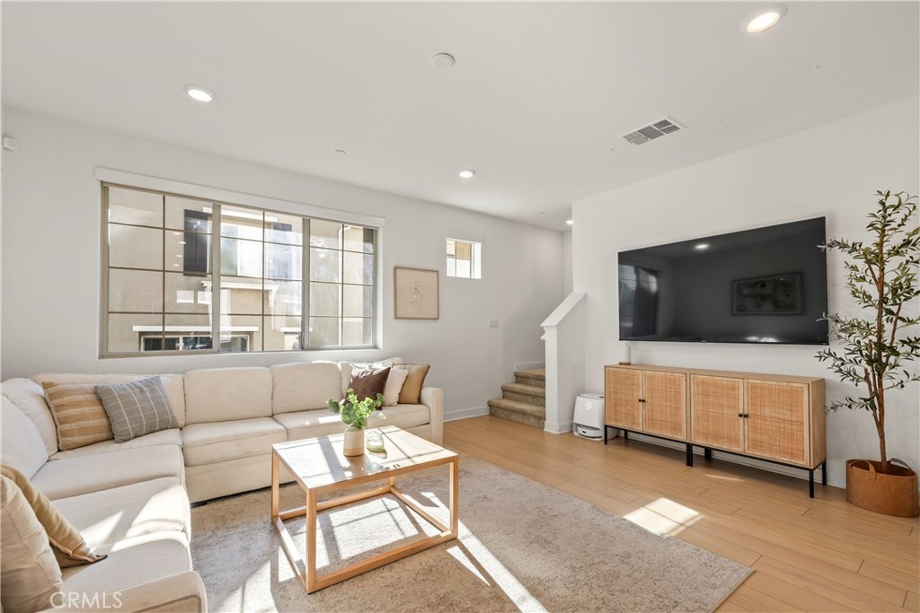 Residential for sale at 2142 Emerald Grotto, Upland CA featuring 3 beds and 3 baths