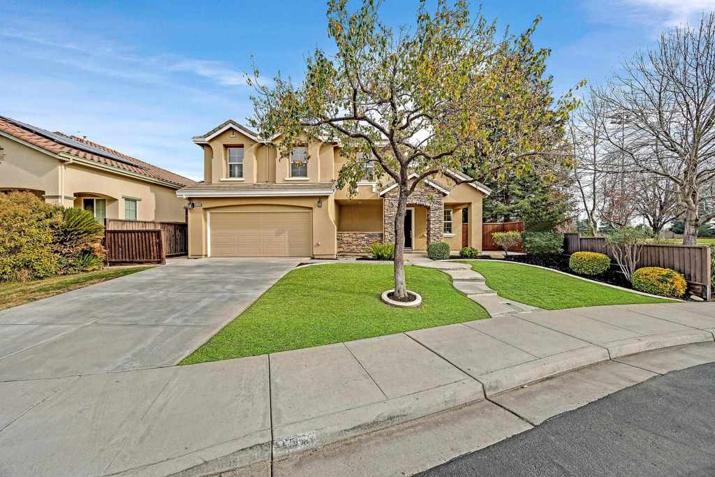 Residential for sale at 4726 Dandelion Loop, Tracy CA featuring 4 beds and 3 baths