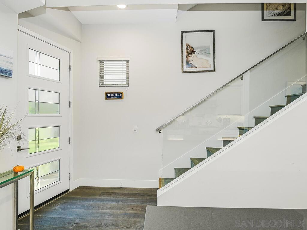 Residential for sale at 938 Opal, San Diego CA featuring 4 beds and 5 baths