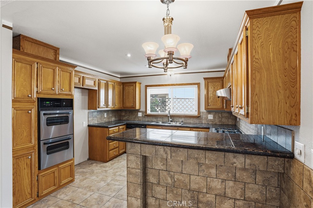 Manufactured In Park for sale at 27250 Murrieta 84, Menifee CA featuring 2 beds and 2 baths