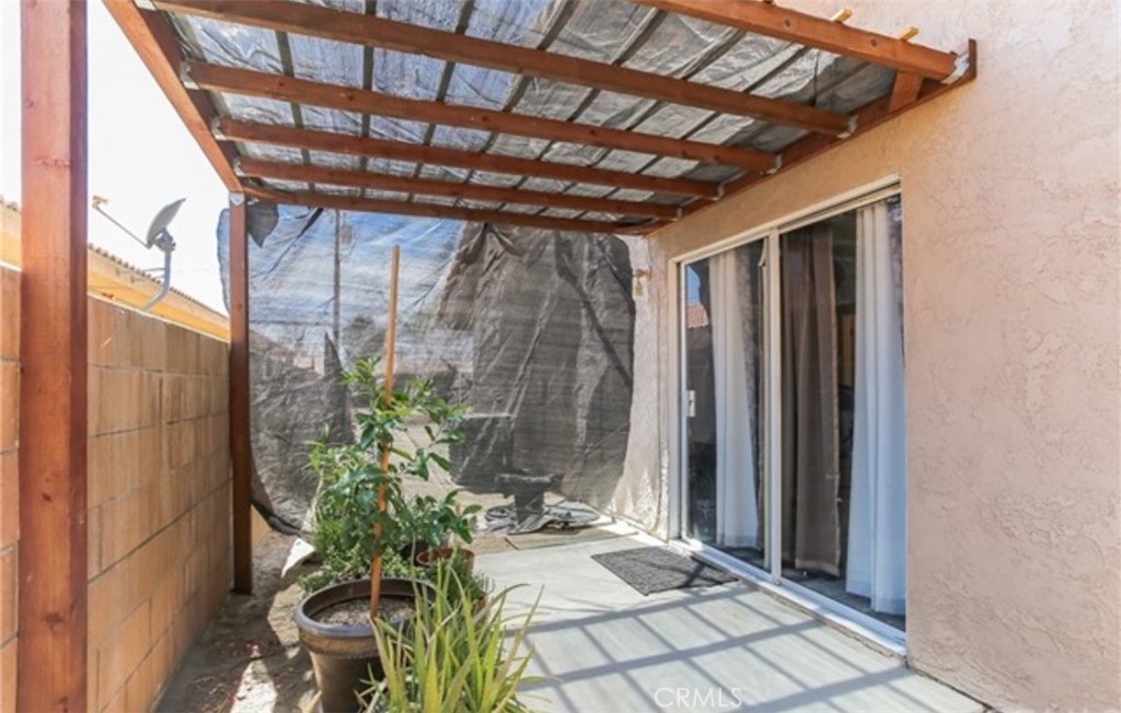 Residential Lease for rent at 13895 Luis Dr, Desert Hot Springs CA featuring 2 beds and 1 bath