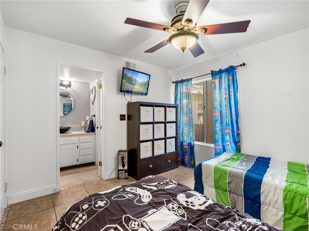 Residential for sale at 12929 Topaz Circle, Victorville CA featuring 5 beds and 3 baths