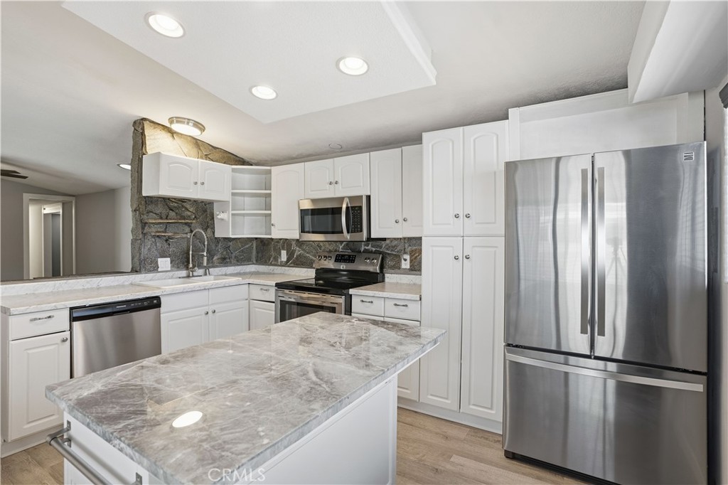 Residential for sale at 23449 Big Tee, Canyon Lake CA featuring 3 beds and 2 baths