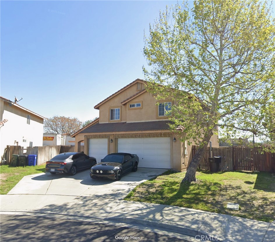 Residential Lease for rent at 15087 Joshua Tree Court, Fontana CA featuring 6 beds and 3 baths