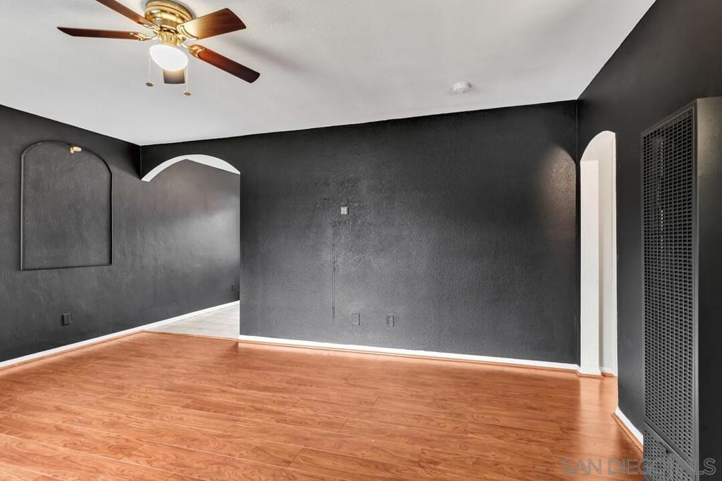 Residential for sale at 4425 50th St 17, San Diego CA featuring 2 beds and 1 bath