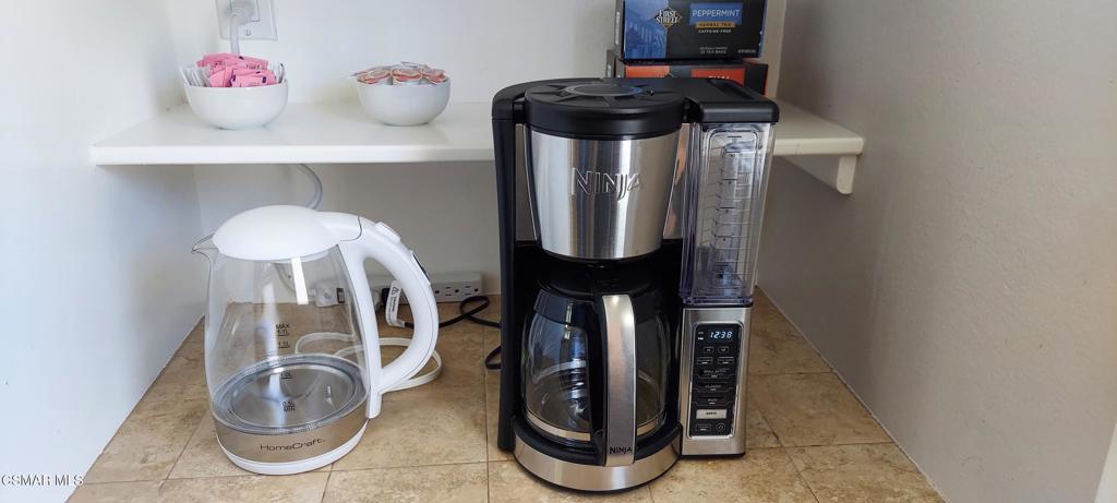 Residential Lease for rent at 2250 Magnolia Street, Simi Valley CA featuring 3 beds and 2 baths