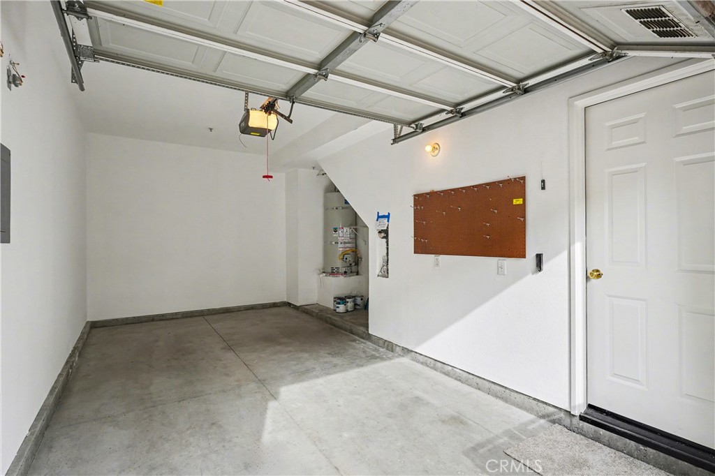 Residential Lease for rent at 30345 Buccaneer Bay F, Murrieta CA featuring 2 beds and 2 baths