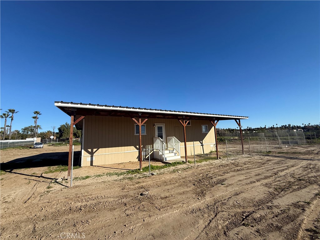 Residential Lease for rent at 22720 San Jacinto, Perris CA featuring 2 beds and 2 baths