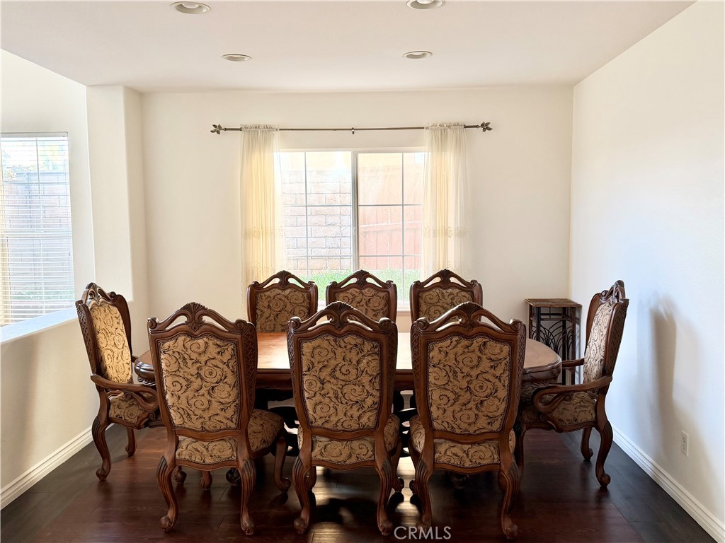 Residential Lease for rent at 9489 Cedar Glen Court, Rancho Cucamonga CA featuring 5 beds and 4 baths