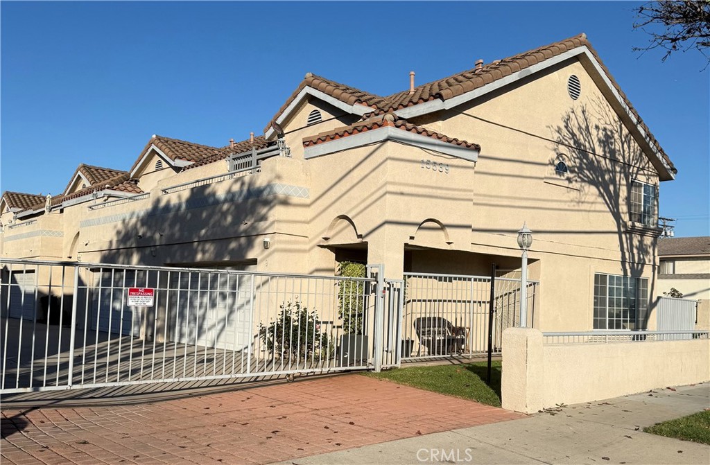 Residential for sale at 15539 Woodruff Avenue Avenue 9, Bellflower CA featuring 3 beds and 3 baths