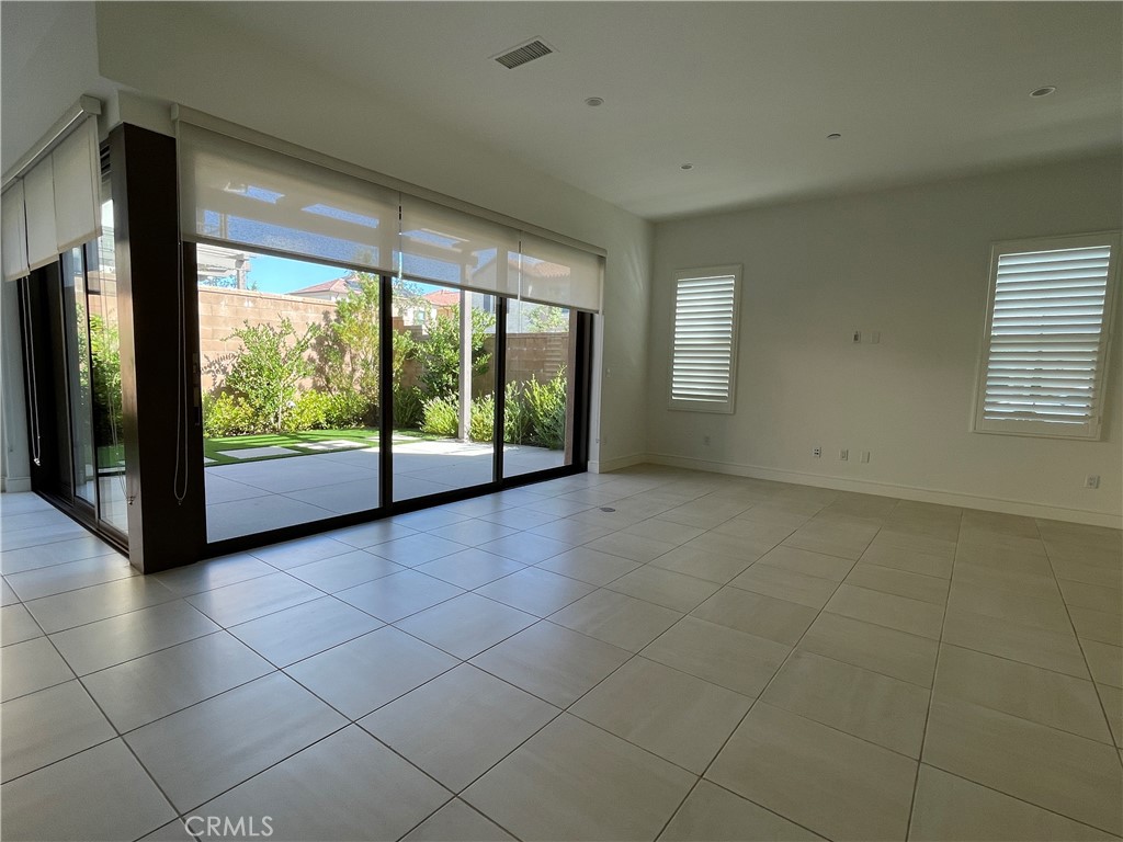 Residential Lease for rent at 109 Jaybird, Irvine CA featuring 3 beds and 3 baths