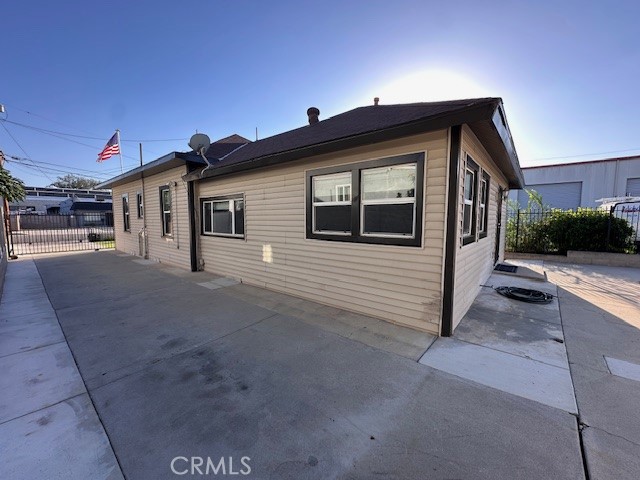 Residential Lease for rent at 519 E Stuart, Redlands CA featuring 3 beds and 2 baths