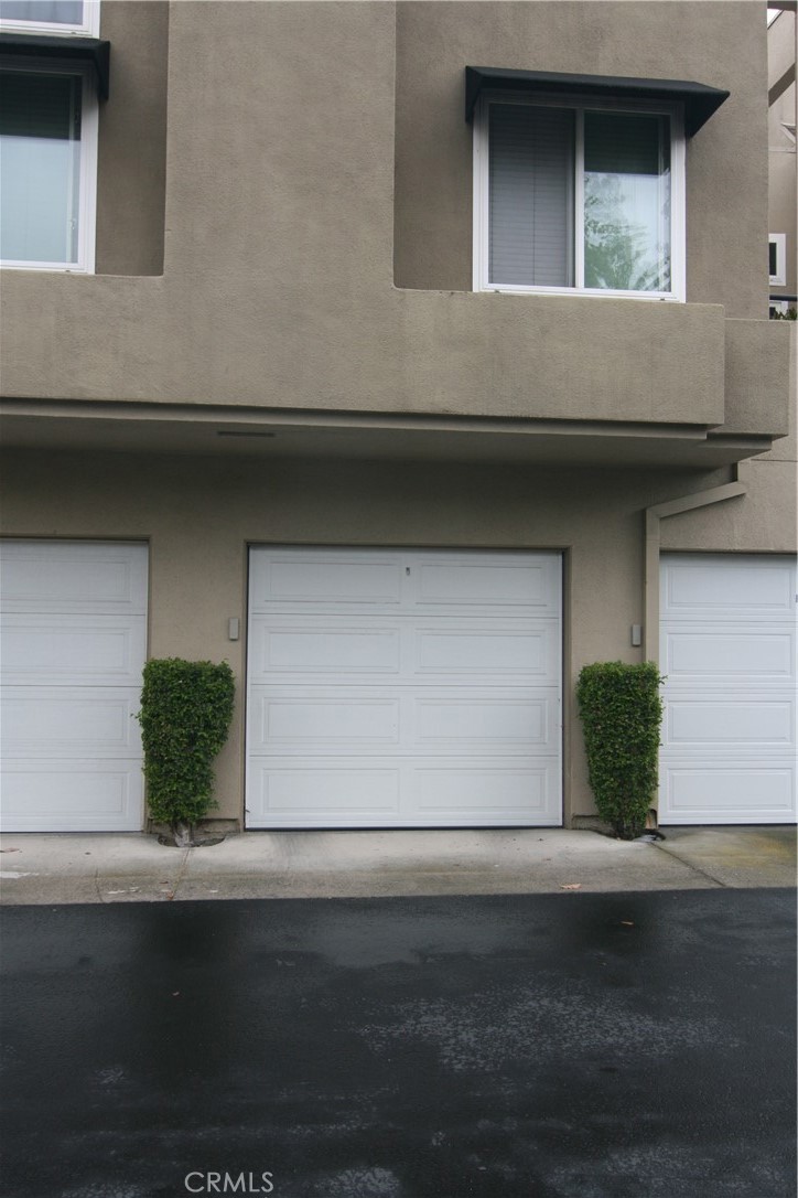 Residential Lease for rent at 27806 Violet 134, Mission Viejo CA featuring 2 beds and 2 baths