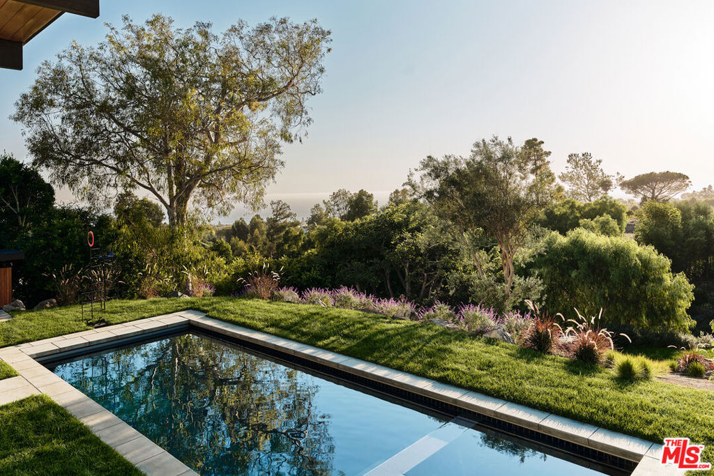 Residential Lease for rent at 5637 Busch Drive, Malibu CA featuring 3 beds and 3 baths