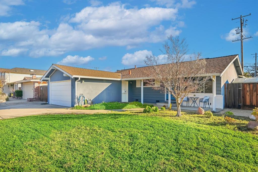 Residential for sale at 872 Loyalton Drive, Campbell CA featuring 3 beds and 2 baths