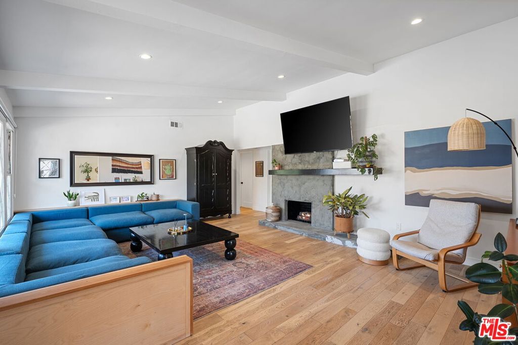 Residential for sale at 4406 Don Diablo Drive, Los Angeles CA featuring 3 beds and 2 baths
