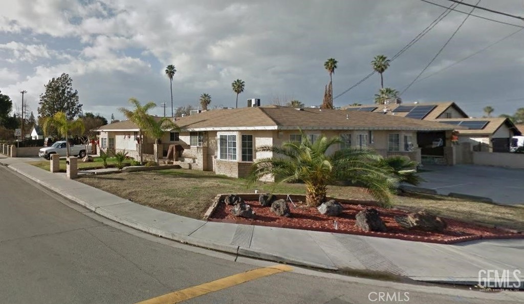 Residential Income for sale at 905 Castro Lane, Bakersfield CA