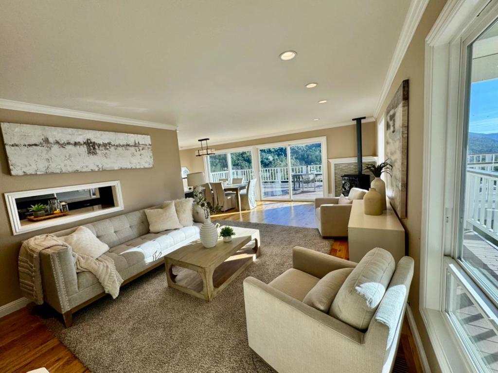 Residential Lease for rent at 25400 Radonich Road, Los Gatos, Santa Clara County CA featuring 3 beds and 3 baths