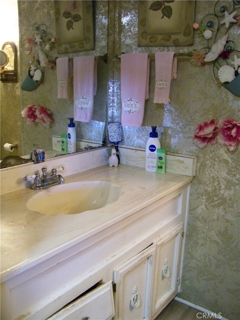 Manufactured In Park for sale at 5001 W Florida Avenue 347, Hemet CA featuring 2 beds and 2 baths