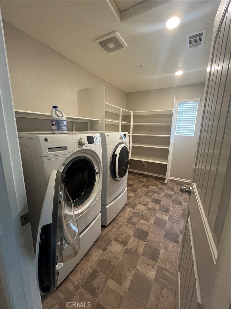 Residential Lease for rent at 30457 Village Knoll, Menifee CA featuring 3 beds and 3 baths