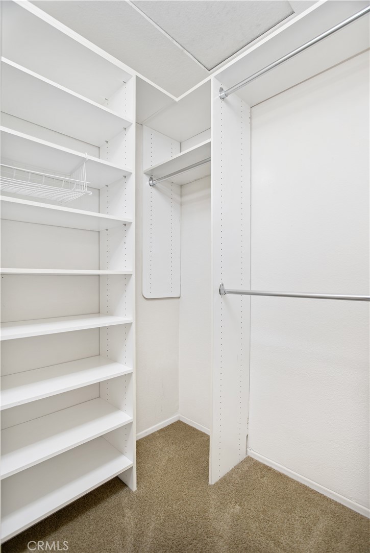 Residential for sale at 40412 Via Amapola, Murrieta CA featuring 3 beds and 3 baths