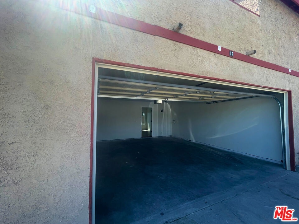 Residential Lease for rent at 3160 Vineland Avenue 5, Baldwin Park CA featuring 3 beds and 3 baths