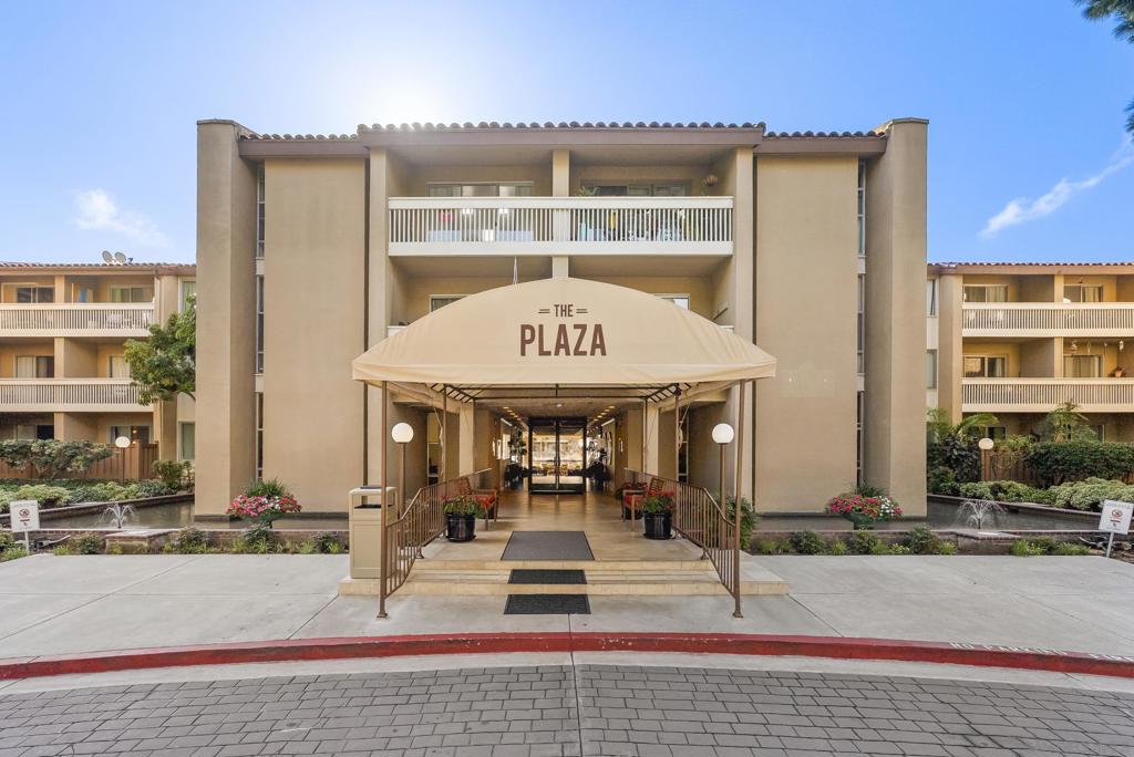 Residential for sale at 1885 Diamond St 2-222, San Diego CA featuring 1 bed and 1 bath