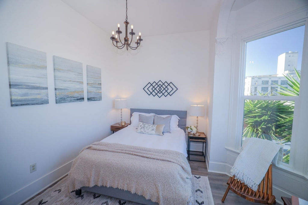 Residential for sale at 1432 1432 Union ST Upper, Oakland CA featuring 3 beds and 1 bath