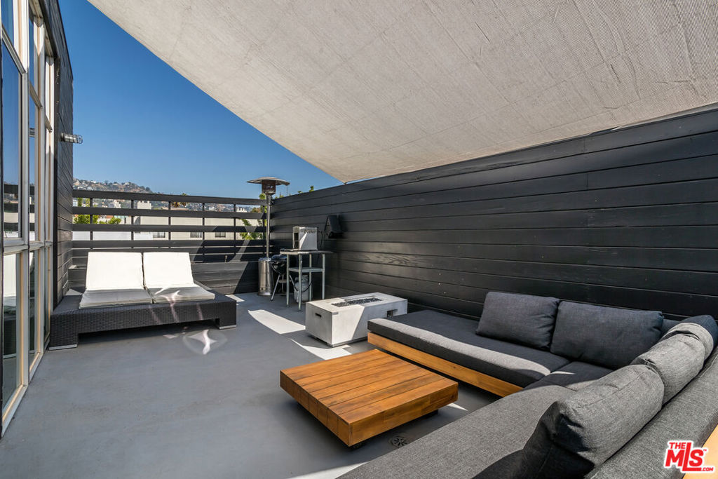 Residential Lease for rent at 825 N Kings Road 15, West Hollywood CA featuring 2 beds and 3 baths