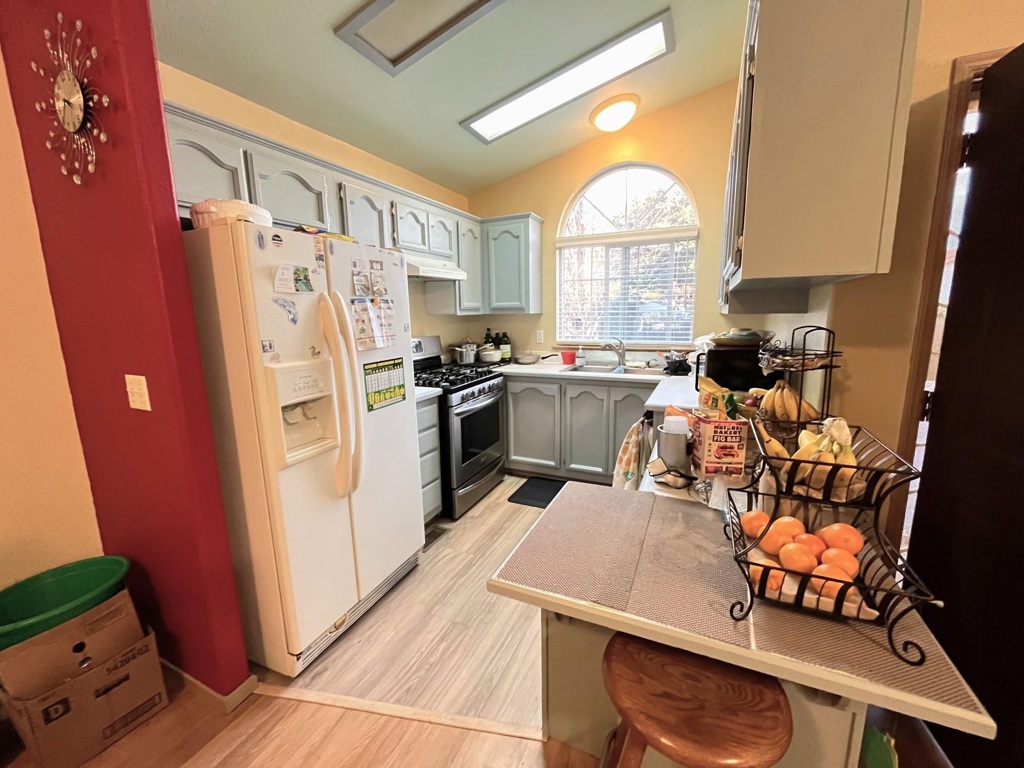 Manufactured In Park for sale at 1476 Zamora Ct, Hayward CA featuring 3 beds and 2 baths