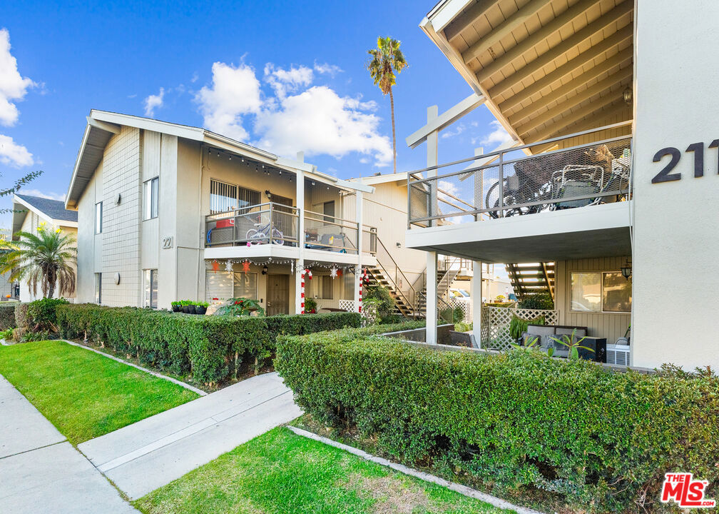 Residential Income for sale at 221 S Valencia Street, La Habra CA featuring 2 beds and 2 baths