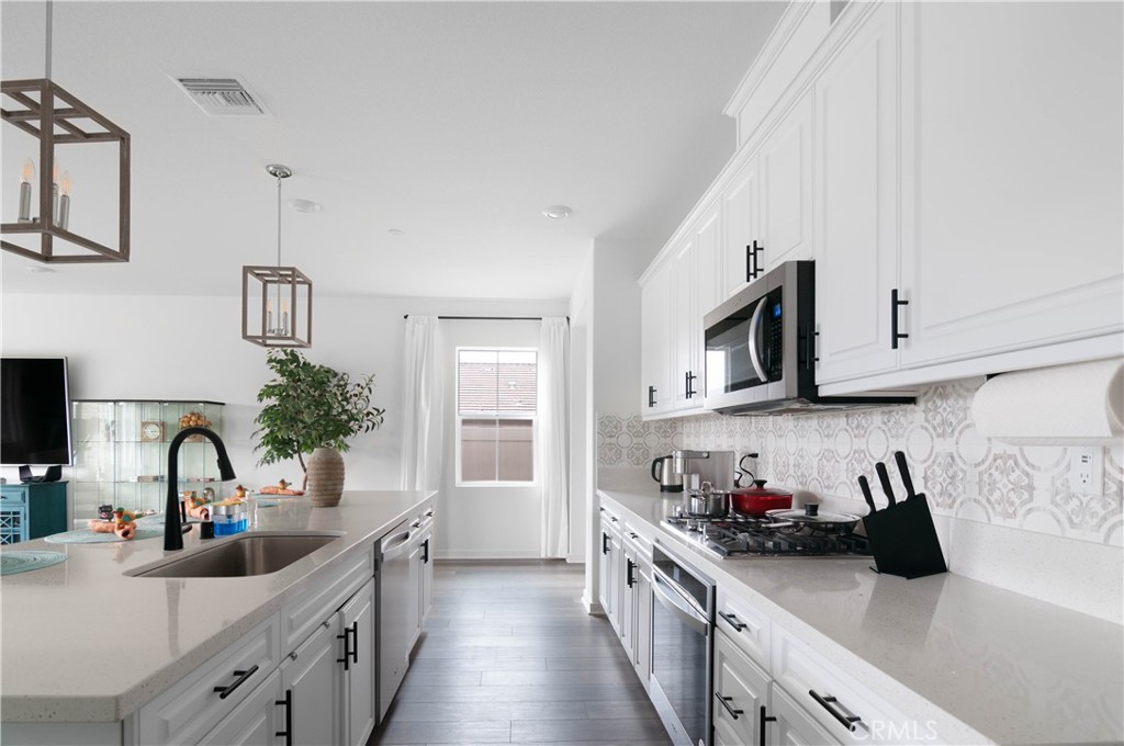 Residential for sale at 45033 Starina, Lake Elsinore CA featuring 4 beds and 2 baths