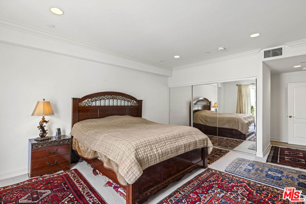 Residential for sale at 1450 S Beverly Drive 105, Los Angeles CA featuring 2 beds and 3 baths