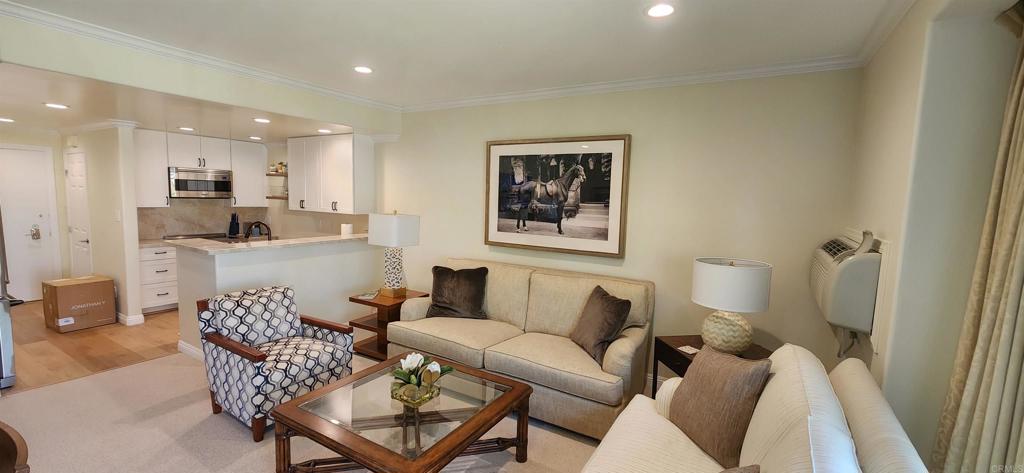 Residential Lease for rent at 2005 Costa Del Mar Road 619, Carlsbad CA featuring 1 bed and 2 baths