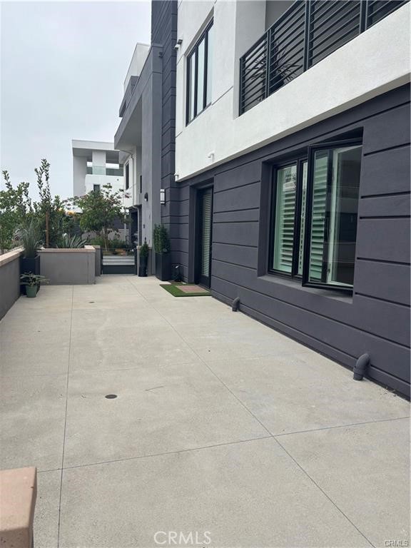 Residential Lease for rent at 16175 Dawn Way 108, Tustin CA featuring 1 bed and 2 baths