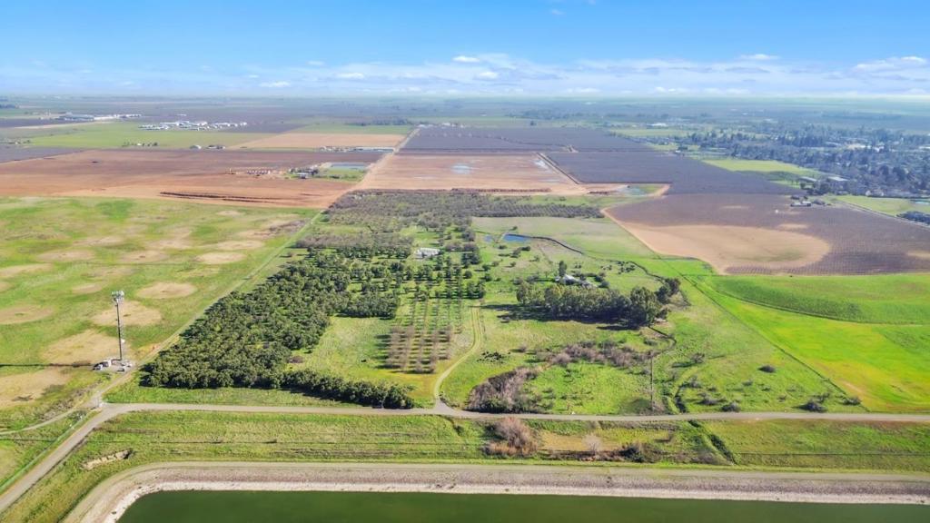 Residential for sale at 27643 County Road 88, Winters CA featuring 1 bed and 1 bath