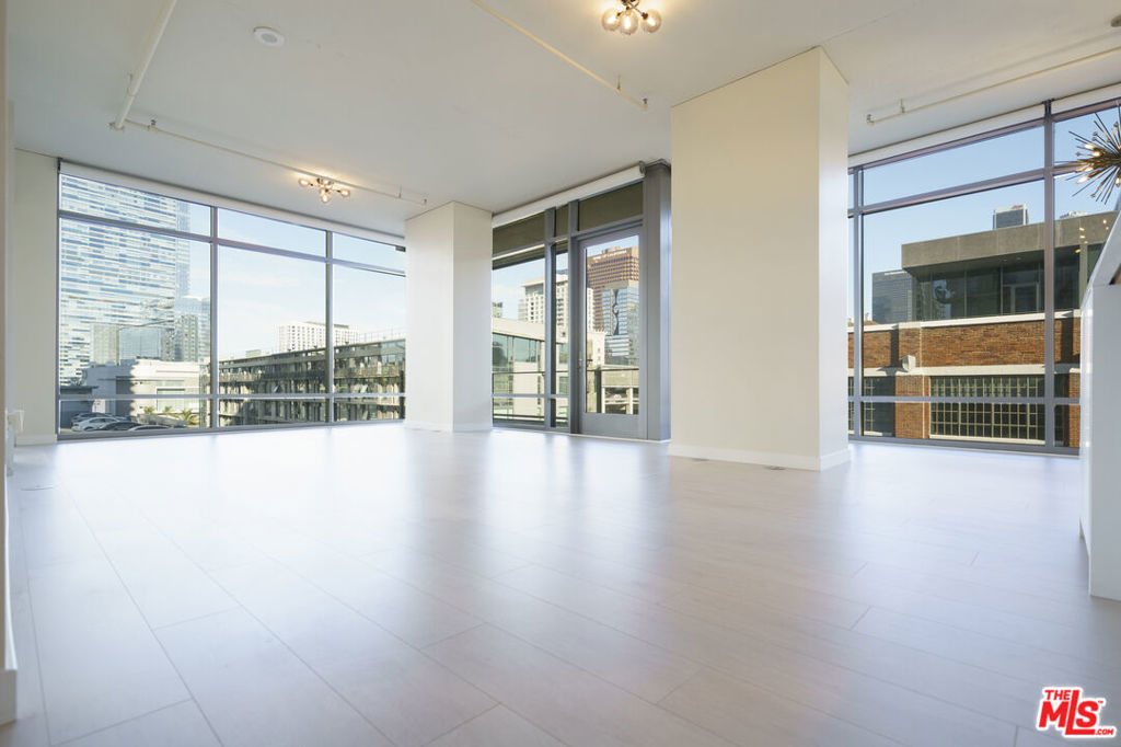 Residential for sale at 1100 S Hope Street 716, Los Angeles CA featuring 2 beds and 3 baths