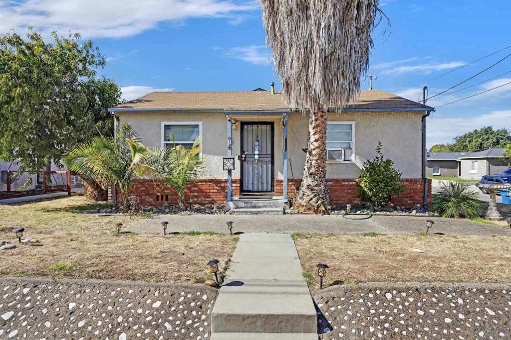 Residential Income for sale at 914 Marie Ave, Antioch CA