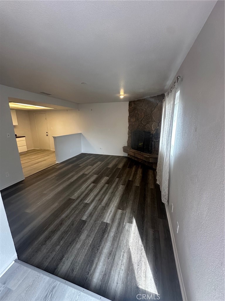 Residential Lease for rent at 20232 Pawhuska, Apple Valley, San Bernardino County CA featuring 2 beds and 2 baths